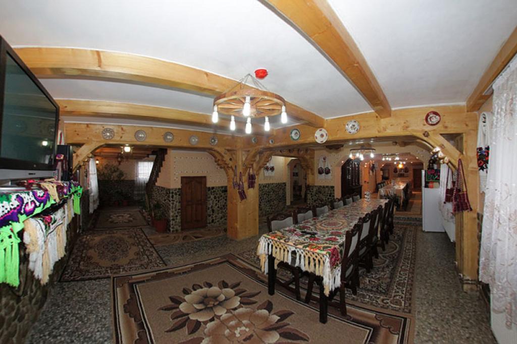 Onceşti Pensiunea Sub Cetate La Matei المظهر الخارجي الصورة
